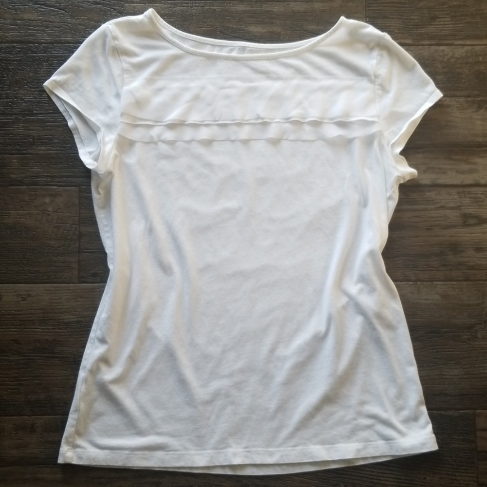 Ann Taylor T-shirt White Tee L w ruffle trim